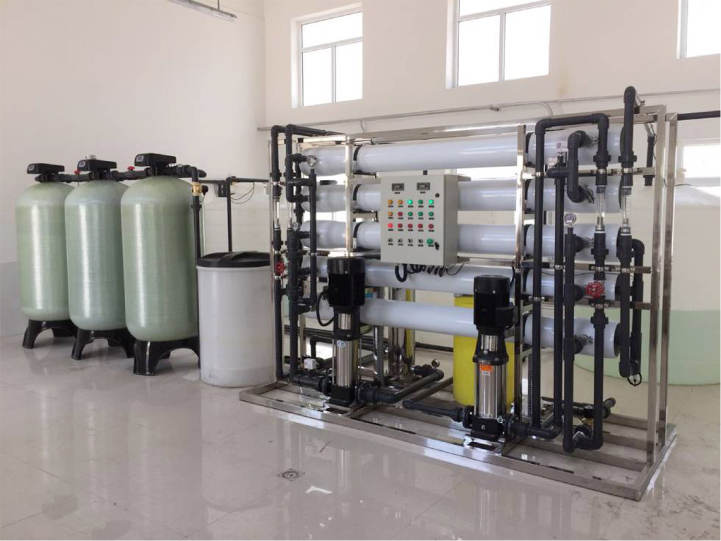 純水機(jī)(圖1)