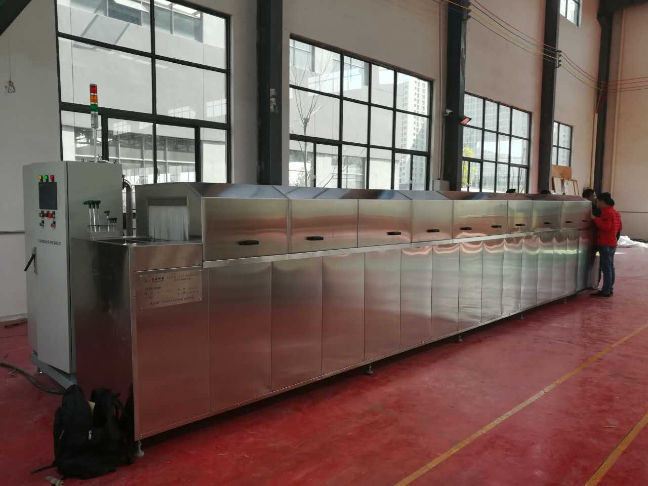 網(wǎng)帶式高壓噴淋清洗烘干機(圖3) 網(wǎng)帶式高壓噴淋清洗烘干機(圖3)